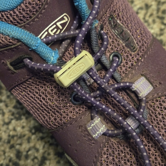 Keen Girls Hiking Shoes - Picture 5 of 8